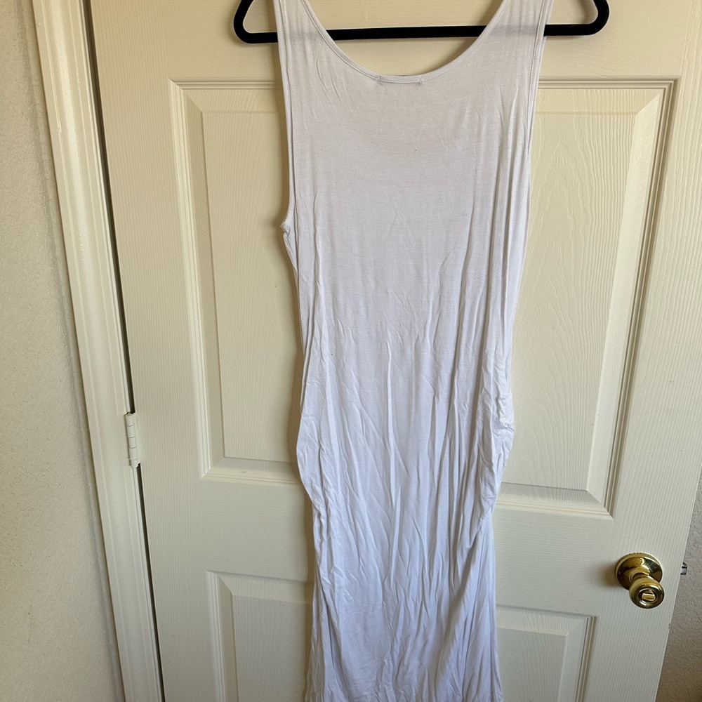 Various dresses - Picture 9 of 11